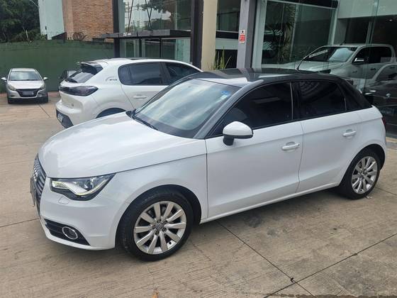 AUDI A1 1.4 TFSI SPORTBACK ATTRACTION 16V 122CV GASOLINA 4P S-TRONIC